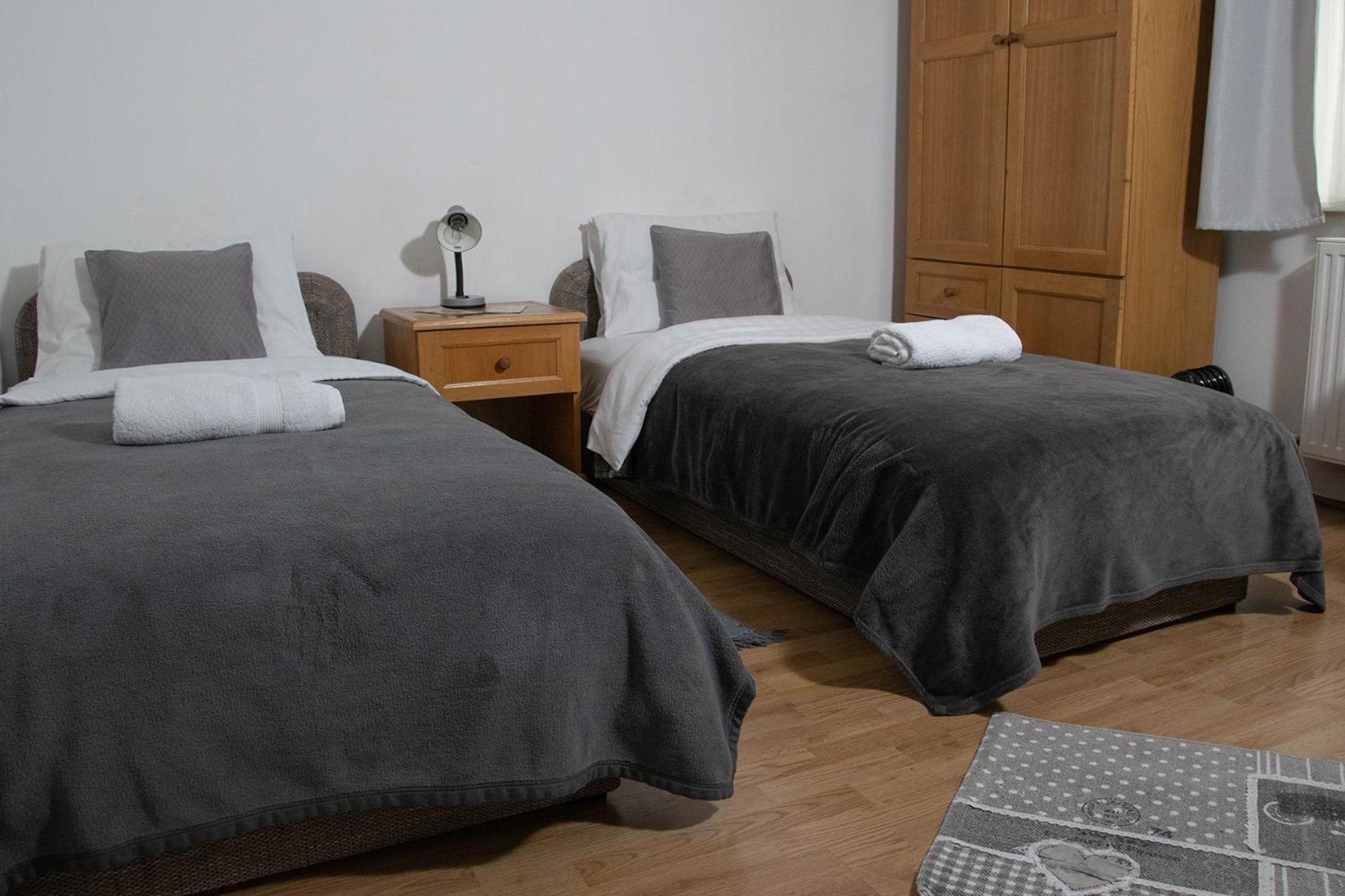 Kiskut Liget Pension Gyor Bagian luar foto